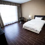 Putatan Platinum Hotel