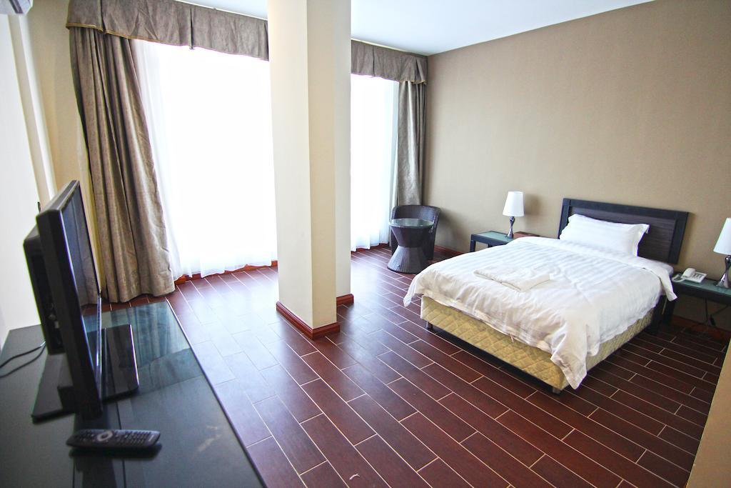 Putatan Platinum Hotel